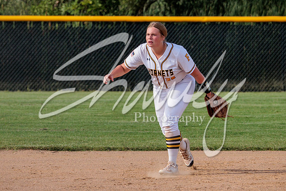 2022.09.01 FHS Softball Vs. Marshall0067