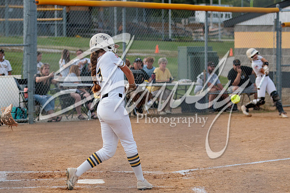 2022.09.15 FHS Softball Vs. Mexico0756