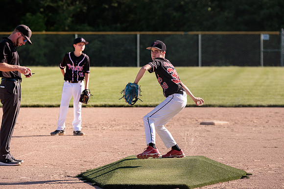 2022.05.16 Pirates Vs. Show2076