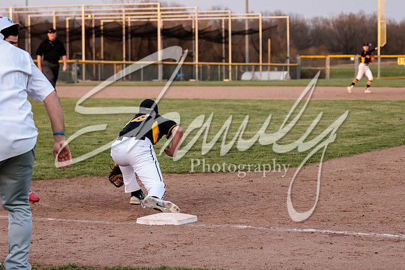 2022.04.12 FHS Baseball Vs. Moberly2915