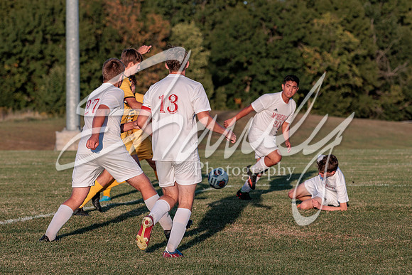 2022.09.27 FHS Soccer Vs. Moberly2479