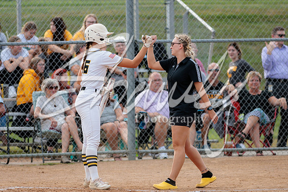 2022.09.15 FHS Softball Vs. Mexico0811