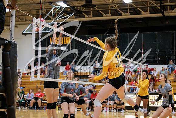 2022.09.19 FHS Volleyball Vs. Mexico3828