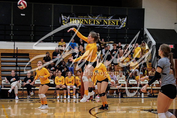 2022.09.19 FHS Volleyball Vs. Mexico0914