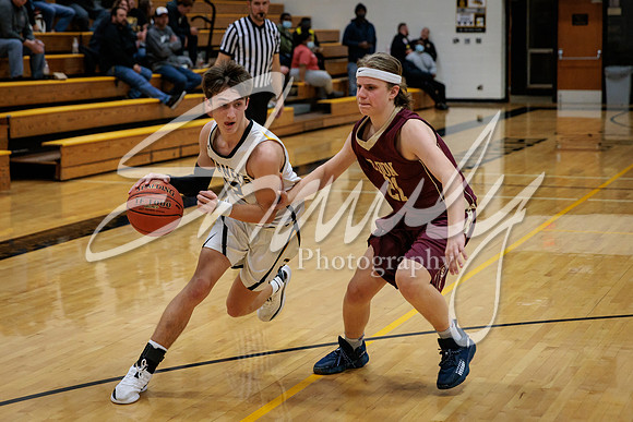 2022.01.17 FHS Basketball Vs. Eldonl02496