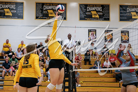2022.09.19 FHS Volleyball Vs. Mexico2896