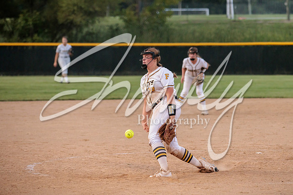 2022.09.01 FHS Softball Vs. Marshall2553