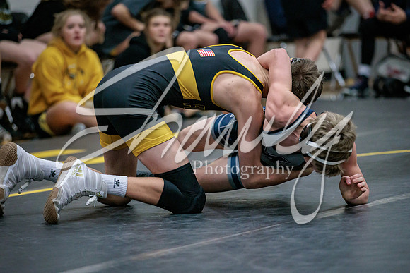 2022.01.25 FHS Wrestling Quad03754