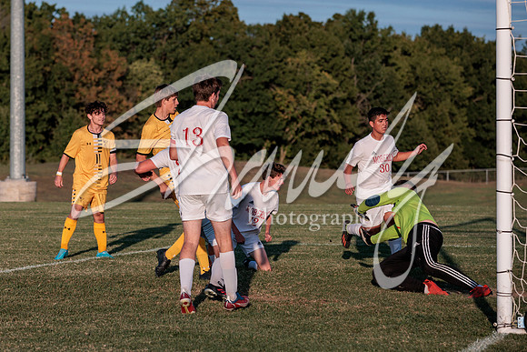 2022.09.27 FHS Soccer Vs. Moberly2483
