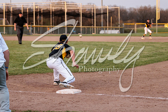 2022.04.12 FHS Baseball Vs. Moberly2913
