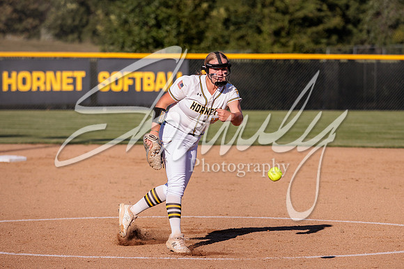 2022.09.12 FHS Softball Vs. Blair Oaks2610
