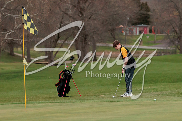 2022.04.19 FHS Boys Golf0704