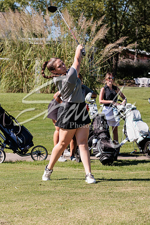 2022.09.08 FHS Girls Golfl0300