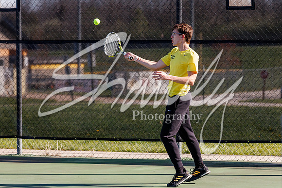 2022.04.14 FHS Boys Tennis Vs. Marshall0015
